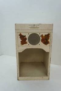 lot 261 image: vintage General Electric record player
