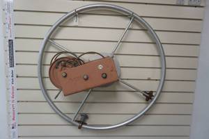lot 264 image: DL B2500 boat lift winch