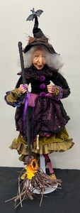 lot 23 image: Lavender Hyssop 24 Witch - 2003