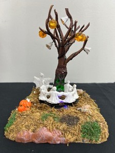 lot 25 image: Lemax Inc. Spooky Town Collection - Ring - Around the Tree (44103)