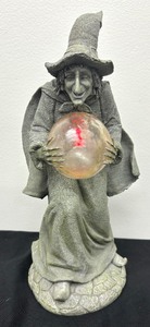 lot 52 image: Fortuna Magical Wizard Witch Light Up Figurine