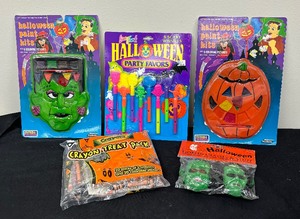 lot 79 image: New Vintage Halloween Paint Kits, Goblin Glasses, Fangs, Crayons and More