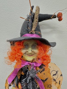 lot 8 image: 24 Tall Lovely Witch with Spider, Bat & Pumpkins