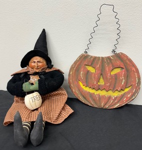 lot 104 image: Wanda the Witch
