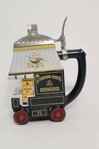 lot 33 image: Anheuser-Busch Collectors Club-1998 Members Only Stein