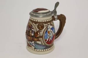 lot 39 image: Anheuser-Busch Collectors Club Charter Member Issue 1995 Membership Stein