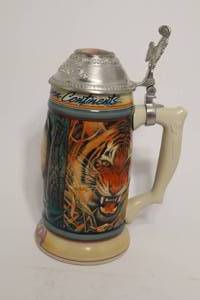 lot 81 image: Budweiser Animals Of The Seven Continents Series Stein