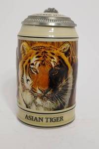 lot 101 image: Endangered Species Stein