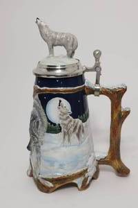 lot 109 image: Natures Pride Wolf Stein