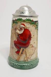 lot 155 image: Christmas Collection Stein