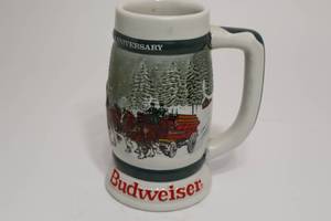 lot 184 image: Ceramarte Made In Brazil 1982 Holiday Stein