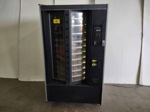 lot 24 image: Automatic Products Model Showcase 7...