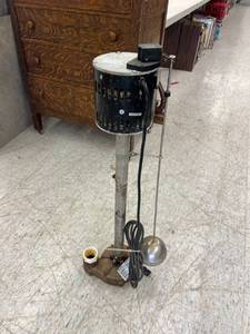 lot 90 image: 12 HP Pedestal Sump Pump