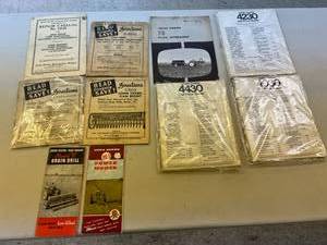lot 32 image: John Deere Equipment Directions, List Price Guides & Flyers