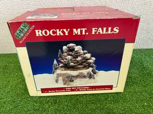 lot 57 image: Rocky Mt Falls Set