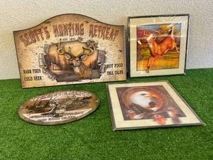 lot 80 image: Wildlife Wall Decor