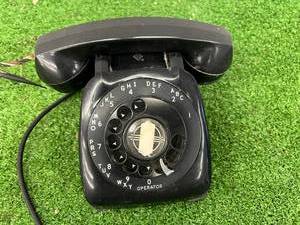lot 113 image: Rotary Telephone