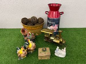 lot 146 image: Home Decor