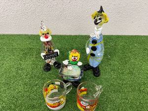 lot 149 image: Glass Clowns & McDonalds Garfield Glasses
