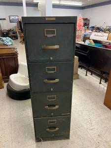 lot 169 image: 4 Drawer Wood File Cabinet