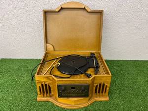 lot 186 image: Compact Stereo System