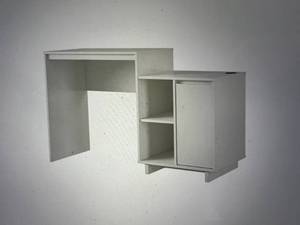 lot 27 image: Ameriwood Home Ravelston Computer Desk with Charging Port