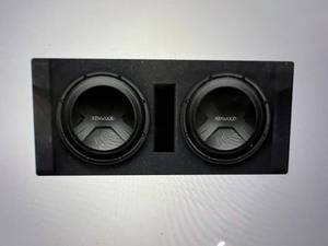 lot 28 image: Kenwood Dual 12 Subwoofer Enclosure