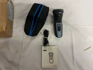 lot 38 image: Luminess Airbrush Spray Silk Foundation and Hydrating Primer 4-Pc. Kit