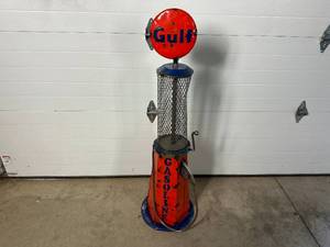 Recycled Metal Gulf Oil Gas Pump Decoration
