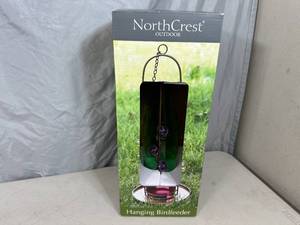 New NorthCrest Outdoor Hanging Birdfeeder
