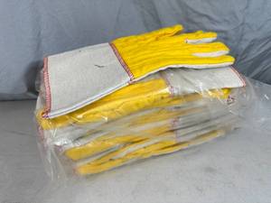New 12 Pack of Utility Work Gloves