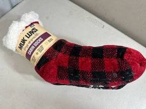 2 New Pairs of Super Soft Muk Luks Cabin Socks