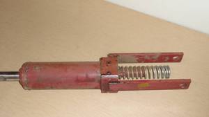 lot 59 image: Heavy Duty Hydraulic RamsJacks - Spring Load-Missing Spring Pin