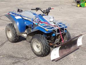 1995 Polaris Trail Boss 2 Wheel Drive 300cc 4 Wheeler with Snow Blade