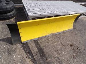 John Deere 54 Quick Hitch Blade with Side Deflectors