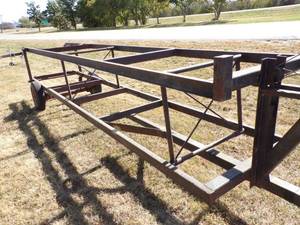 17 Pontoon Trailer