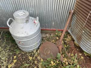 Nitrogen Tank with Vintage Disk
