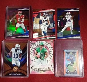 lot 73 image: (6) #d Football Cards - Includes Breece Hall Rookie