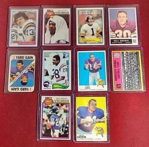 lot 85 image: (10) Vintage Vikings Cards