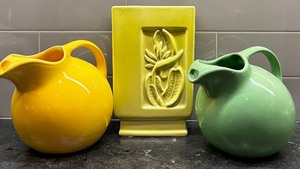 lot 80A image: Vintage Ball Juice Pitchers Including Hall and Vintage Floral Vase