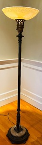 lot 28 image: Lovely Vintage Art Deco Torchiere Floor Lamp