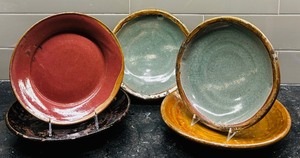 lot 31 image: Unique Artisan Crafted Pottery Plates with Gorgeous Colors