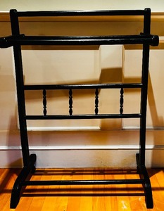 lot 22 image: Vintage Black Blanket Rack