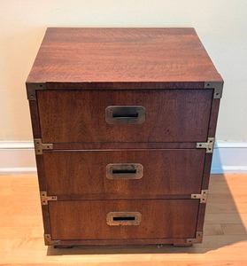 lot 16 image: Vintage Henredon Campaign Style Nightstand