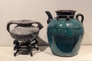 lot 58A image: Vintage Stoneware Wine Jar and Teapot