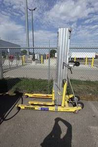 Sumner 2124 239 Manual Material Lift