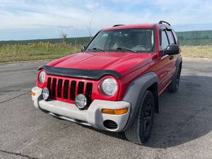 lot 17D image: 2003 Jeep Liberty Sport - 2 OWNERS - 4X4