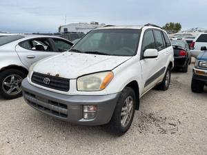 lot 30 image: 2001 Toyota RAV4 - 2 OWNERS