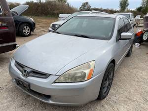 lot 28R image: 2003 Honda Accord EX