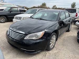 lot 18T image: 2012 Chrysler 200 LX - 2 OWNERS